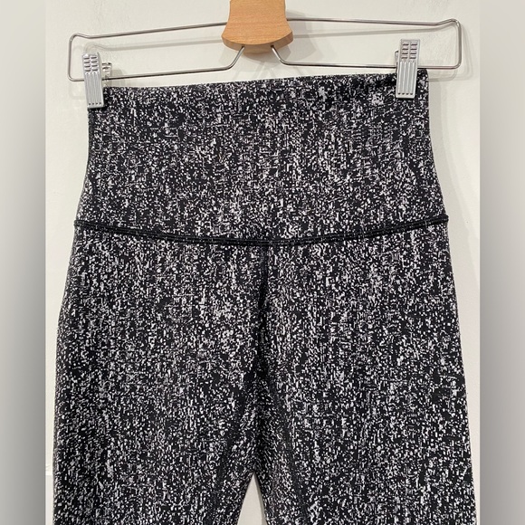 Lululemon Wunder Under Pants Hi-Rise. Luon Suited Jacquard White Size 4 - Picture 7 of 12